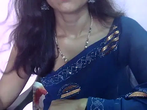 Snapshot of Laila_Cute chatting on May 20, 2026, 3:58 am Laila Cute online show from May 20, 2026, 3:58 am