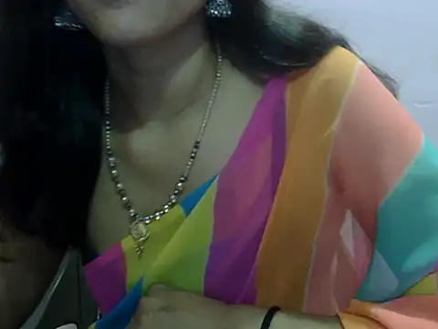 Snapshot of Laila_Cute chatting on May 21, 2026, 1:52 pm Laila Cute online show from May 21, 2026, 1:52 pm