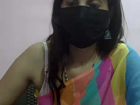 Snapshot of Laila_Cute chatting on April 15, 2026, 5:28 pm Laila Cute online show from April 15, 2026, 5:28 pm