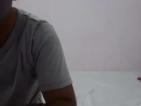 Snapshot of Laila_Cute chatting on February 26, 2026, 3:50 am Laila Cute online show from February 26, 2026, 3:50 am