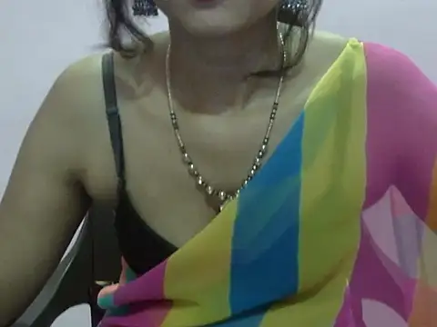 Snapshot of Laila_Cute chatting on May 27, 2026, 2:24 pm Laila Cute online show from May 27, 2026, 2:24 pm