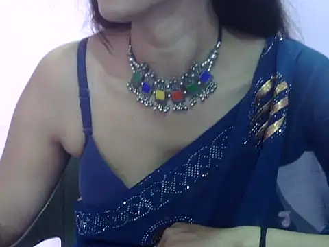 Snapshot of Laila_Cute chatting on May 15, 2026, 4:10 am Laila Cute online show from May 15, 2026, 4:10 am