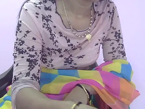 Snapshot of Laila_Cute chatting on April 4, 2026, 2:51 am Laila Cute online show from April 4, 2026, 2:51 am