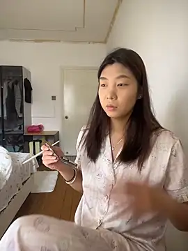 chibaoao66 online show from October 29, 2025, 3:27 am