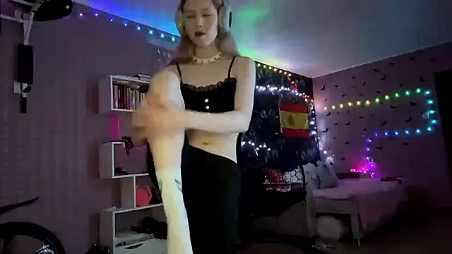 Jerrieberry online show from November 23, 2025, 2:16 pm