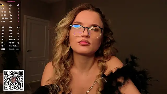 JulieLupo online show from January 9, 2026, 6:09 am