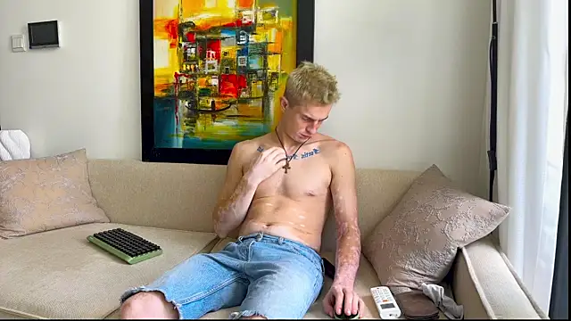 Snapshot of YummyGann chatting on November 30, 2025, 4:57 am YummyGann online show from November 30, 2025, 4:57 am