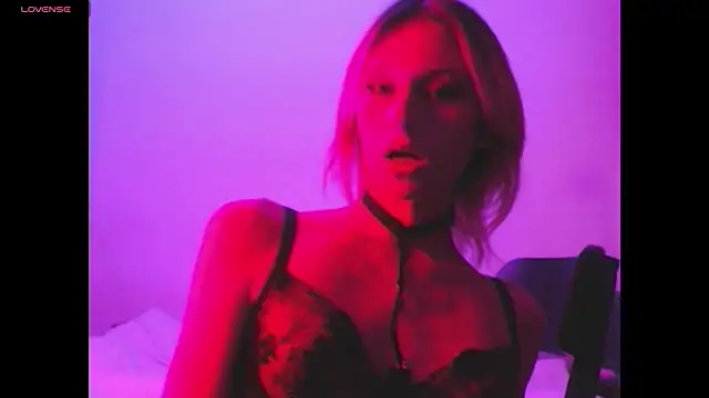 SophieDiamond Xx online show from October 2, 2025, 7:28 pm