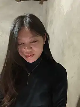 xonzon-ni online show from December 3, 2025, 2:27 pm