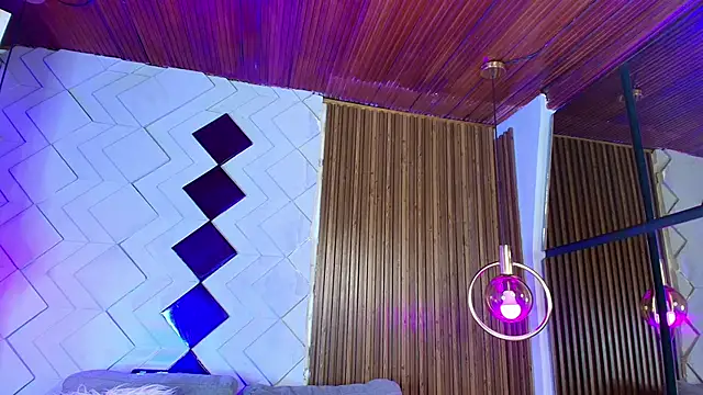 Matti sofia  online show from November 1, 2025, 7:08 pm