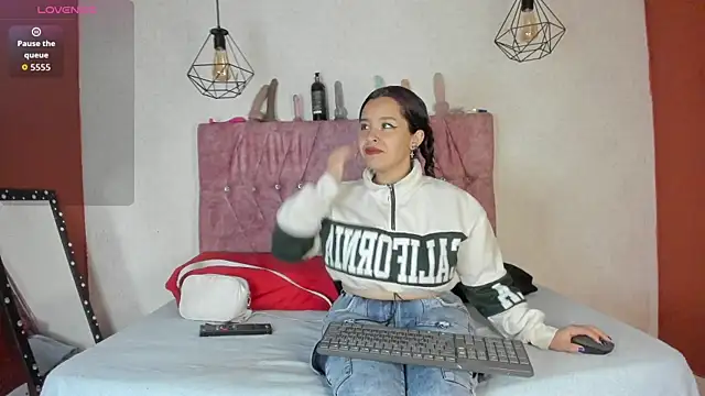 Mia lopez 1 online show from November 8, 2025, 11:14 am