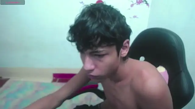 Im david02 online show from October 25, 2025, 1:23 pm