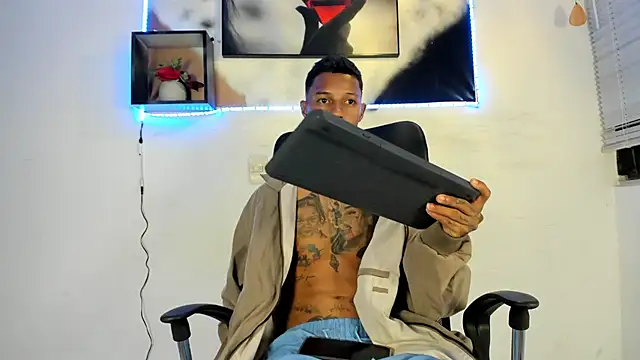 The boy dreams1 online show from October 2, 2025, 8:40 am