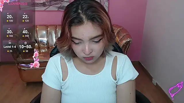 mia foster t online show from November 12, 2025, 12:42 pm