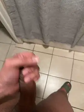 Snapshot of familia0210 chatting on November 29, 2025, 11:49 pm familia0210 online show from November 29, 2025, 11:49 pm