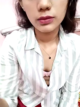 night queeen7 online show from October 10, 2025, 5:58 pm