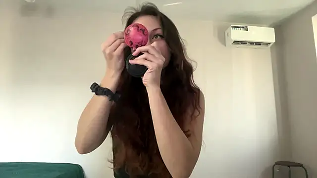 Nayra flash online show from October 24, 2025, 10:03 am