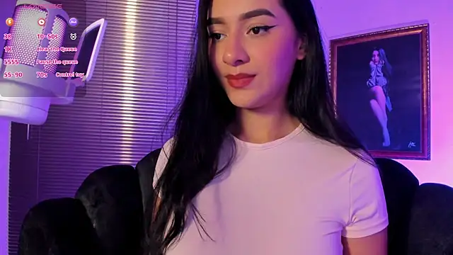 Snapshot of anne_leee chatting on May 2, 2026, 12:49 am anne leee online show from May 2, 2026, 12:49 am
