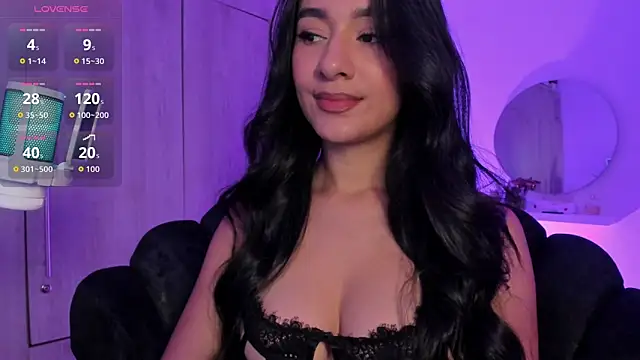 Snapshot of anne_leee chatting on June 12, 2026, 11:02 pm anne leee online show from June 12, 2026, 11:02 pm