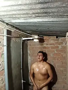 Alex321Flores online show from February 19, 2026, 12:18 am