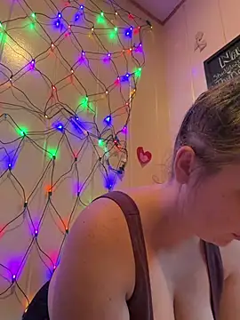 allnaturalmermaid online show from February 12, 2026, 10:53 pm