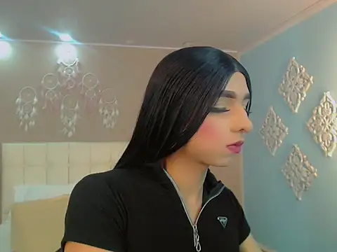 Snapshot of Luna_LaFontaine chatting on October 30, 2025, 12:03 pm Luna LaFontaine online show from October 30, 2025, 12:03 pm