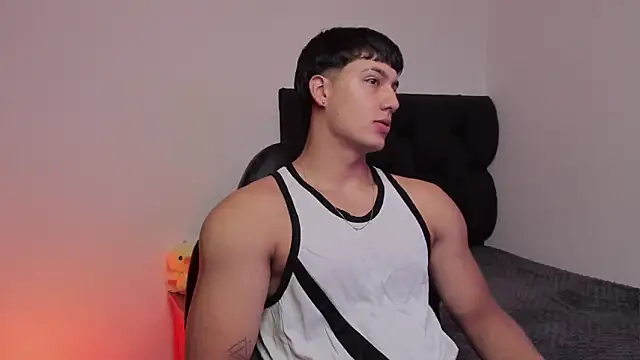 CHRIS MORGAN1 online show from October 4, 2025, 1:45 pm