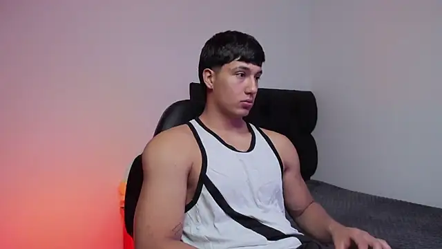 CHRIS MORGAN1 online show from October 7, 2025, 2:07 pm