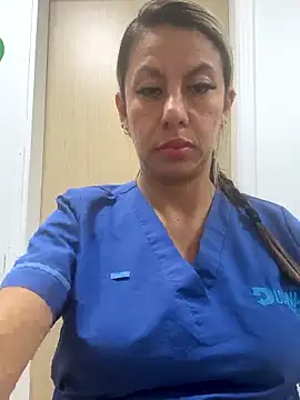 GisellTorres36 online show from November 19, 2025, 5:35 pm