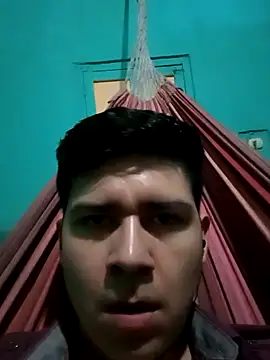 Travieso loco9 online show from October 3, 2025, 5:03 pm