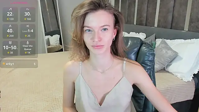 EvaToniz online show from October 20, 2025, 1:07 am