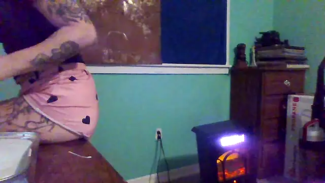 Snapshot of Rileyy7tk chatting on December 15, 2025, 8:20 am Rileyy7tk online show from December 15, 2025, 8:20 am