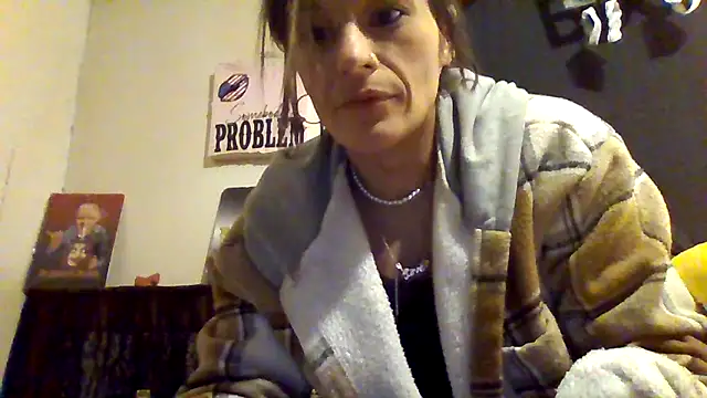 Snapshot of Rileyy7tk chatting on December 22, 2025, 9:31 am Rileyy7tk online show from December 22, 2025, 9:31 am