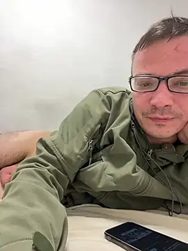 Snapshot of viktor1992-1-1 chatting on February 24, 2026, 7:48 pm viktor1992-1-1 online show from February 24, 2026, 7:48 pm