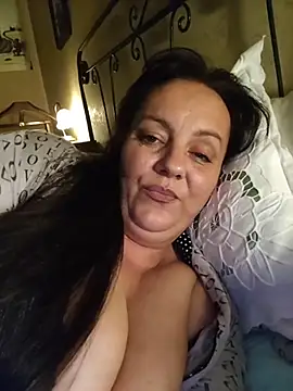 pasajuis online show from November 18, 2025, 12:15 am