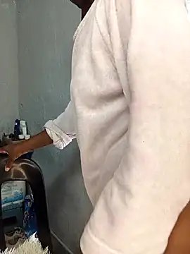 Sex bomb30 online show from March 9, 2026, 7:45 am