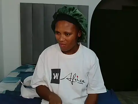 Snapshot of Sex_bomb30 chatting on October 26, 2025, 9:15 pm Sex bomb30 online show from October 26, 2025, 9:15 pm