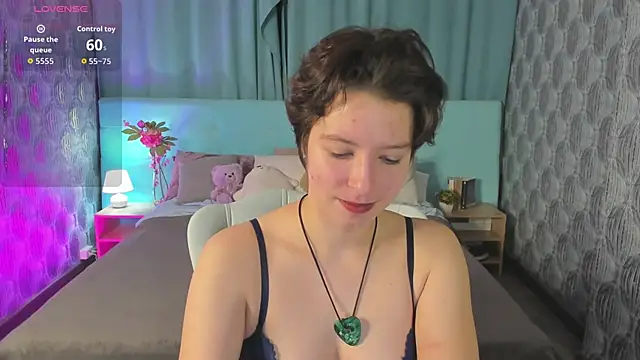 Sara Frayer online show from January 9, 2026, 1:01 am