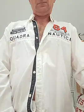 Snapshot of Vintermelon2 chatting on November 10, 2025, 9:58 am Vintermelon2 online show from November 10, 2025, 9:58 am