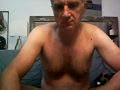 Snapshot of Vintermelon2 chatting on October 9, 2025, 6:36 am Vintermelon2 online show from October 9, 2025, 6:36 am