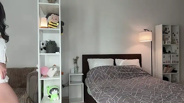 yourlittlesunrise  online show from March 20, 2026, 6:03 am