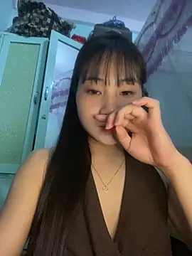 banlinh004 online show from March 10, 2026, 3:27 pm