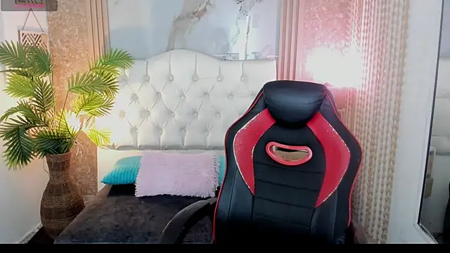 AriaVega online show from April 6, 2026, 12:50 pm