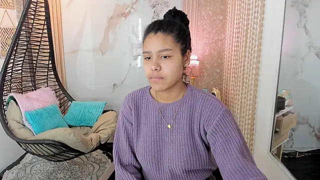 AriaVega online show from April 20, 2026, 1:03 pm