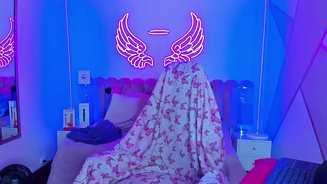 madisson 121 online show from March 8, 2026, 1:36 pm