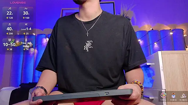 LiamThunder05  online show from November 11, 2025, 3:12 am