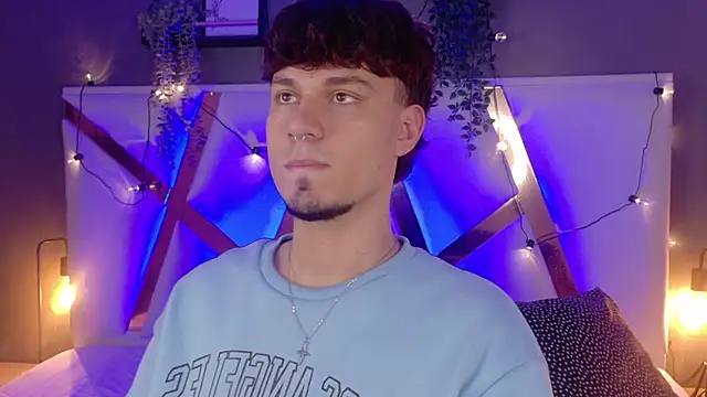 LiamThunder05  online show from November 20, 2025, 3:07 am