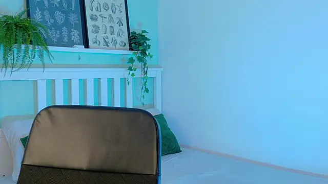 LiamThunder05  online show from October 16, 2025, 7:33 pm