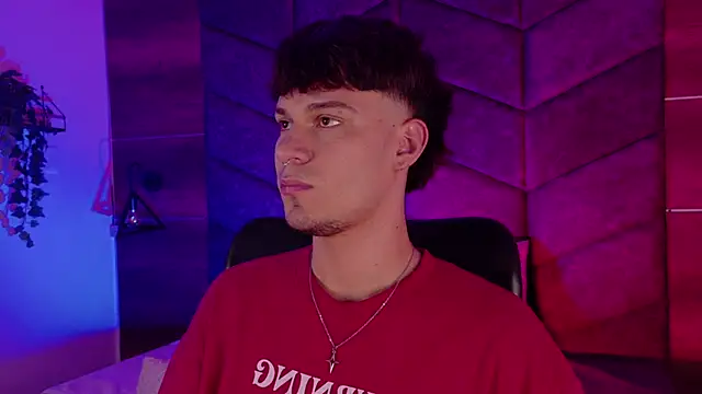 LiamThunder05  online show from October 25, 2025, 3:17 am