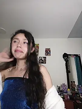 caramel doll   online show from October 30, 2025, 3:05 am